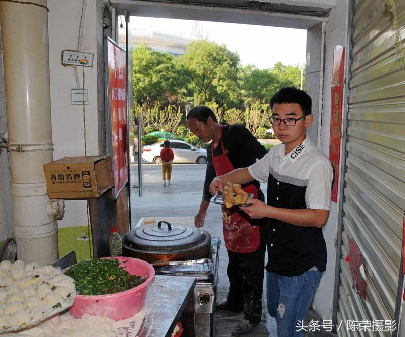 最新西安小区早点摊位，繁华背后的故事与活力